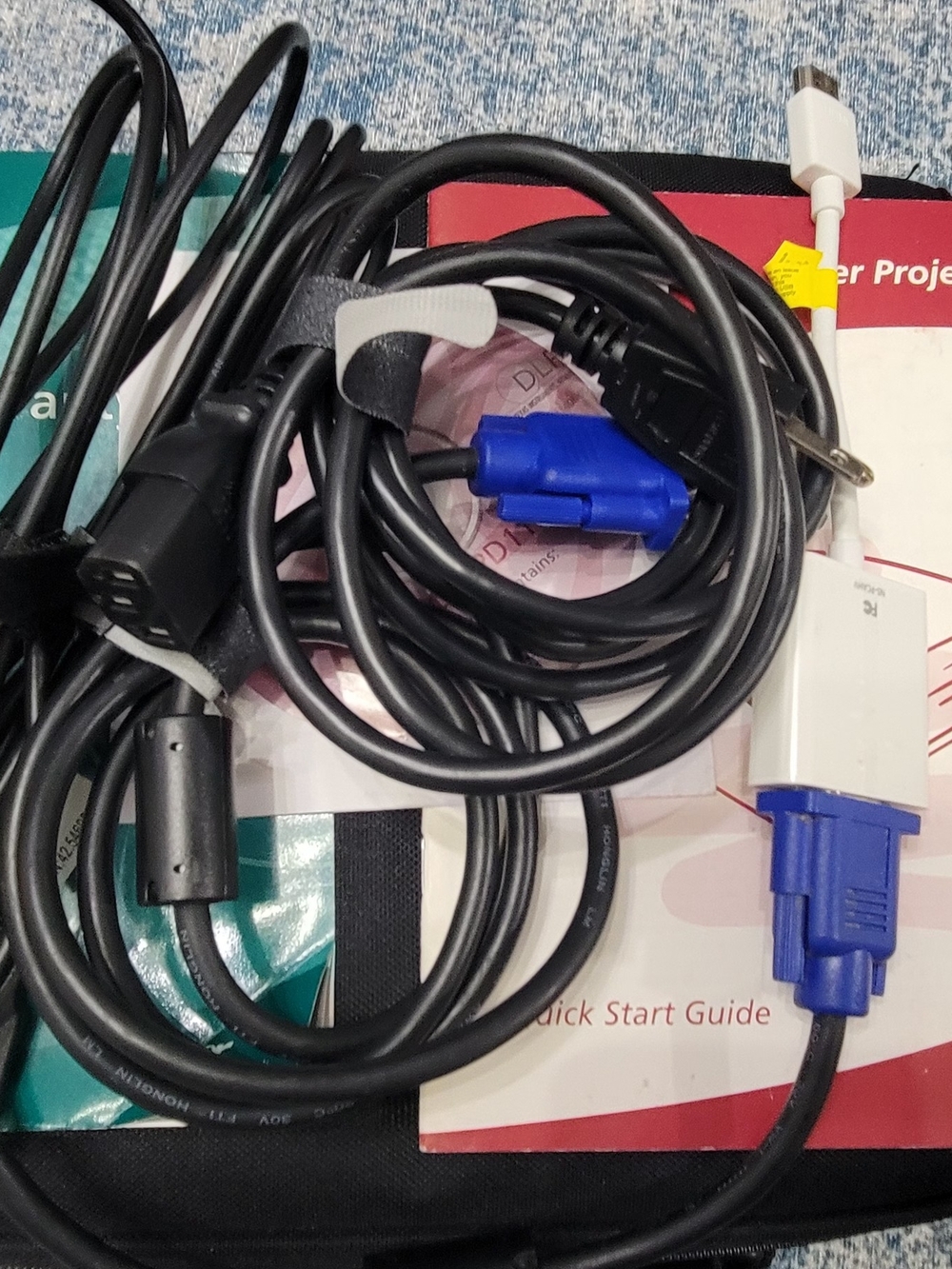 Acer Projector Quick Start Guide and Software Disc. - Picture 8 of 8